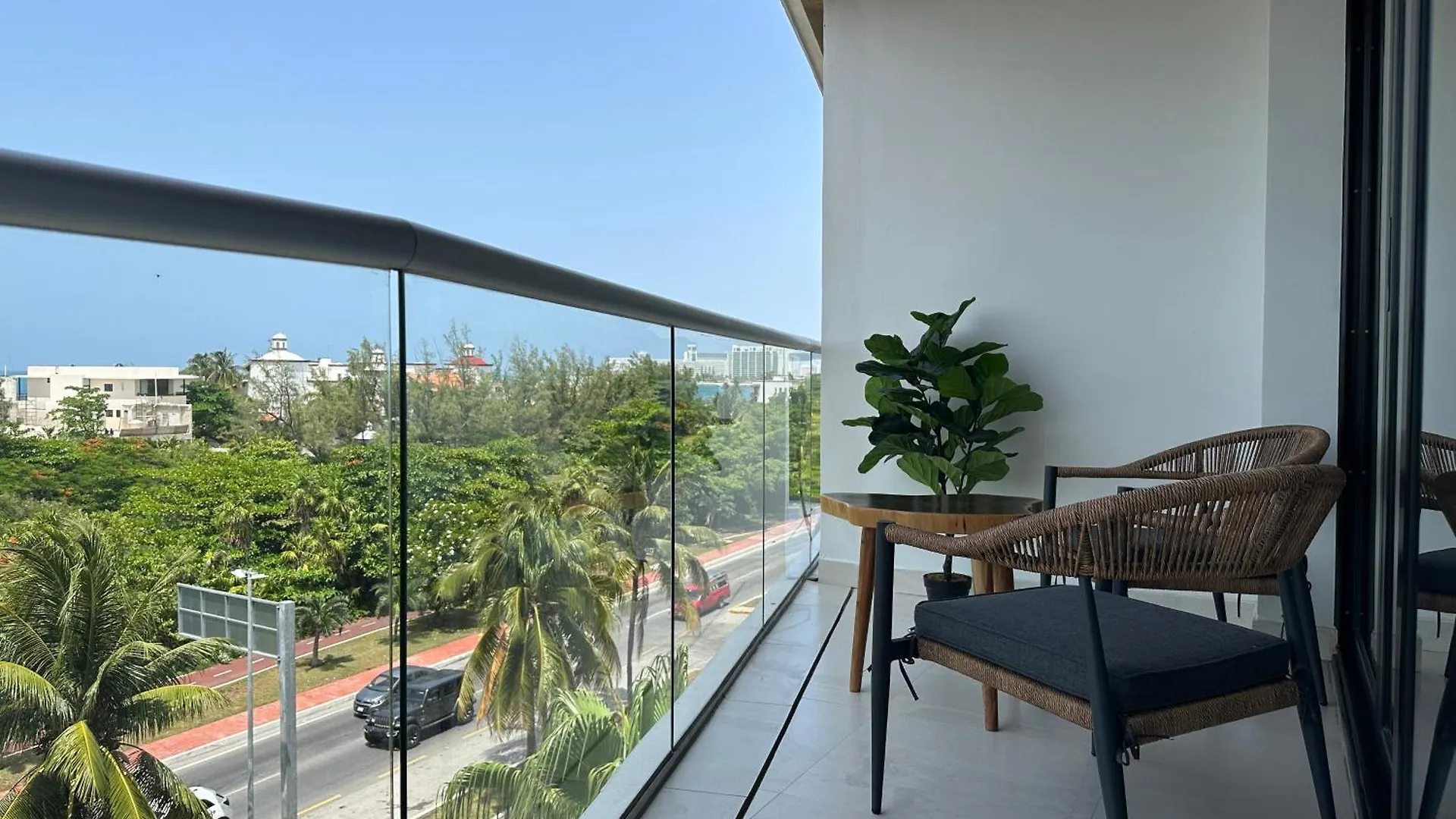 Ocean View Cancun Apartment contacts