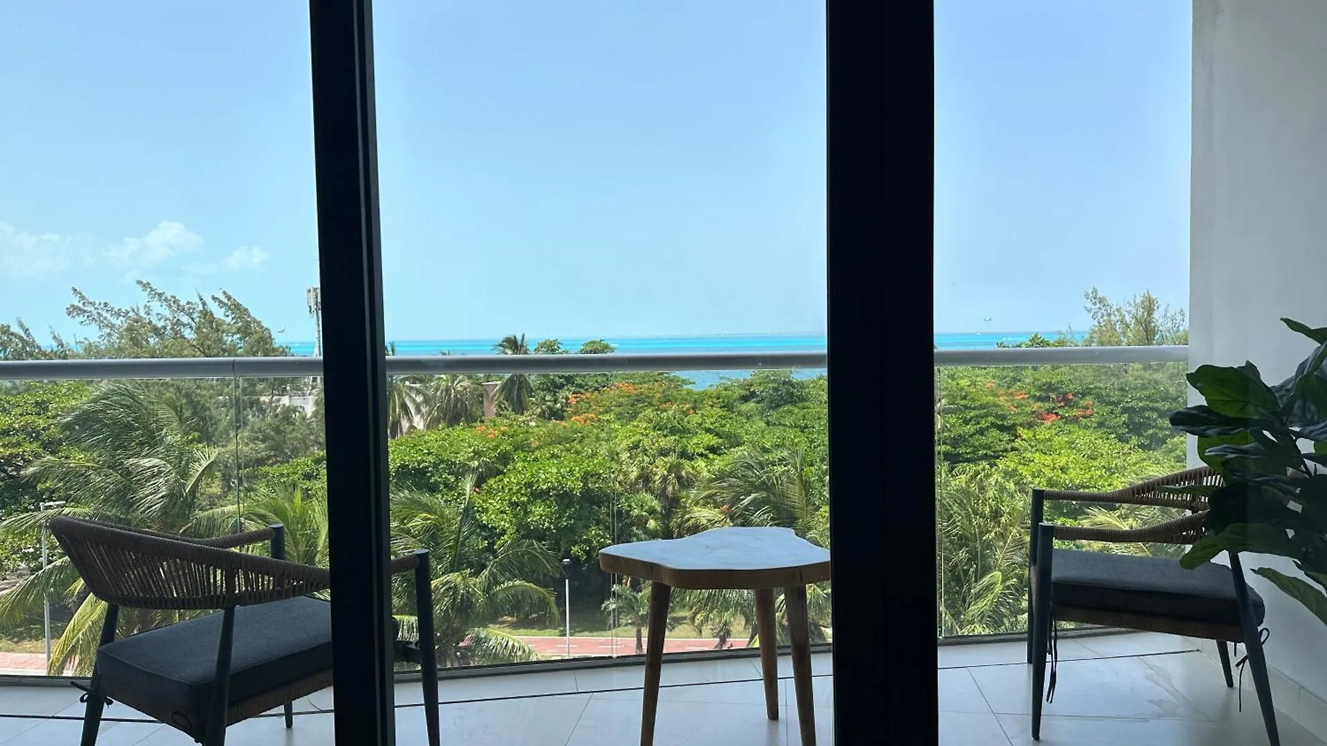 Ocean View Cancun Apartment
